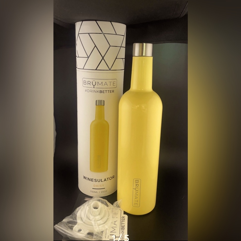 BNIB Brumate Winesulator Daisy 750ml / 25oz